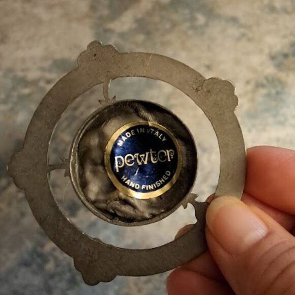 VINTAGE MADONNA PENDANT NECKLACE ITALY MOTHER & CHILD CHRIST -PEWTER-RELIGIOUS - Picture 4 of 4